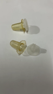 Tail Light Securing Clip For Pajero Montero V73 WV77 MU000613 Ensures Firm Hold & Weather Resistance Prevents Loosening