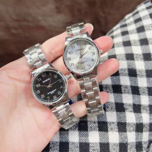 Watchhiend นาฬิกาข้อมือแฟชั่นผู้หญิง คาสิโอ้ หน้าปัดขนาด 32 มม. สายเลท ตัดสายได้ตามข้อมือ มีให้เลือกหลายสี พร้อมกล่องคาสิโอ้ ส่งเร็ว