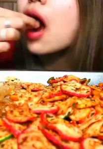 Seblak kering pedas daun jeruk/ Seblak kering daun jeruk/Seblak rafael / Seblak kering bumbu kacang 1kg/ seblak kering 1kg/ seblak kering kerupuk bintang /seblak viral