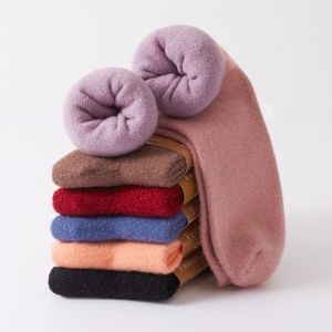 ถุงเท้ากันหนาว นุ่มมาก ถุงเท้าสำหรับใส่เที่ยวเมืองหนาว พร้อมส่งในไทย