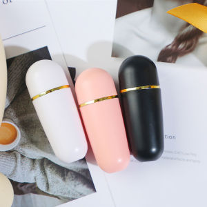 CREZI Face Oil Absorbing Roller，Natural Volcanic Stone Oil Absorber T-Zone Oil Removing Rolling Stick Ball Reusable Facial Roller Face Care Beauty Tool