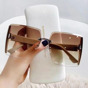 COD❤️Kacamata Hitam Fashion Wanita Korea Kacamata Oversize Lensa Kotak Kacamata Hitam UV400