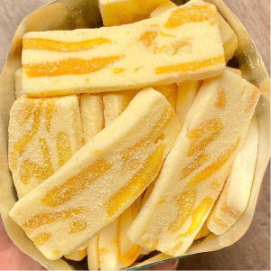 草莓芒果奶糕Strawberry-mango milk cake Mango flavoured strawberry-flavored milk cake Mango dry hand-made pastry glutinous rice cake with bovine jelly