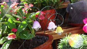 ดอกไม้ทำขึ้นอย่างสวยงาม9ชิ้นกล้วยไม้เรซิ่นสวนเดิมพันสำหรับตกแต่งตกแต่งภายในอาคารกลางแจ้ง