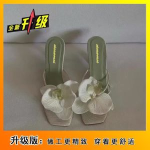 [Free Shipping] New Style Beach Sandals With Floral Embellishments Featuring A Design And High Heels Perfect For Women To Wear Outdoors In Summer