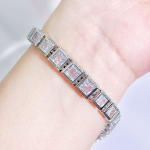 SEQUITO Exquisite Ladies Jewelry Pave Setting Sparkling Square Cut AAA Cubic Zircon Tennis Bracelet Daily Party Elegant Wrist Golden Silvery Accessories B300