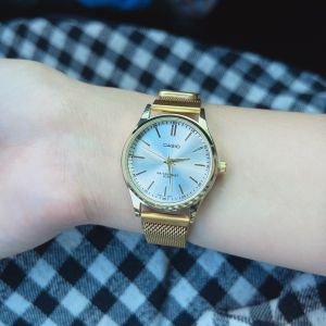 Watchhiend นาฬิกาข้อมือCasio สายแม่เหล็ก ปรับสายได้เอง เหมาะสําหรับคุณผู้หญิง มีหน้าปัดหลายแบบให้เลือก