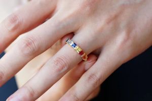 Montagne Jewelry 18K Pure Gold Ring Colourful Design Fine Jewellery Natural 1.35 Carat Gem Ring