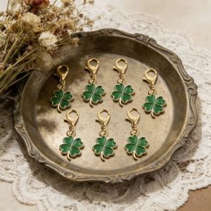 PENGA Good Luck Lucky Clover Keychain Ornaments Friendship Four Leaf Clover Pendant Funny Cute Bag Hanging Gifts