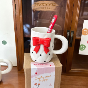 Ly cốc sứ cao cấp 3D họa tiết nơ dập nổi decor bàn tiệc bếp (có sẵn) (ảnh thật)