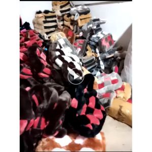 dompet kosmetik/tas bulu/tempat kosmetik ( COD )