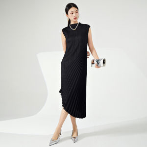 Z7135 One Size (45-75kg) Summer WomenS Black Irregular Stitching Elegant Dress