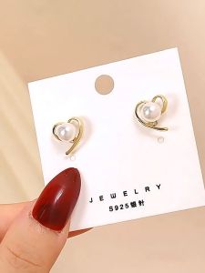 Anting Hati Mutiara💕爱心珍珠耳钉 Heart Pearl Stud Earrings 简约光面轻奢精致小众设计气质百搭 Elegant Fashion Jewelry