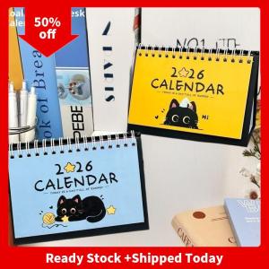 🔥🔥🔥pheebss 2026ปีของม้าปฏิทินขนาดเล็กโต๊ะสร้างสรรค์ตั้งโต๊ะปฏิทินการเดินทางแบบพกพารูปแมวน่ารักเครื่องประดับตกแต่ง