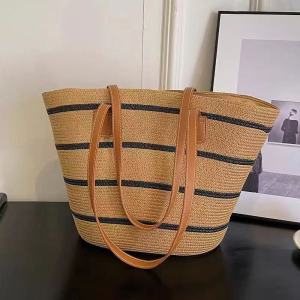 Large-capacity woven straw bag for commuting striped color-blocking versatile straw bag beach bag for seaside vacations single-shoulder straw bag