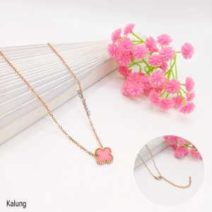 KALUNG TITANIUM BUNGA GRIGI WARNA PINK WANITA KEKINIAN ANTI KARAT ANTI LUNTUR