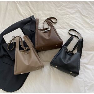 CRNGW 2pcs/set หลากหลาย กระเป๋าถือแบบบัคเก็ต สีพื้น หนัง PU กระเป๋าใต้แขน ความผ่อนคลาย หรูหรา กระเป๋าสะพายข้าง รายวัน