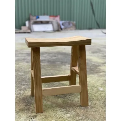 Ghế gỗ mặt cong gỗ thông mỹ cao màu tự nhiên - Hàng gia công