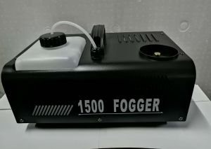 SMOKE FOG MACHINE 1500W USE FOR PARTS/DISCO/ETC. ( CAPACITY 2L )