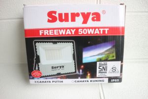 Lampu Sorot Taman Outdoor Rumah Freeway Surya