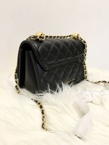 Tas branded cnk quilted chain happy