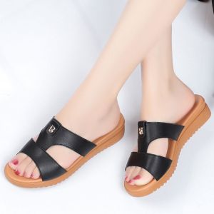 [Free Shipping] Soft Leather Soft-Soled Wedge-Heeled Sandals For Middle-Aged Women Mom Sandals Low-Heeled New Summer Style Flat And Comfortable