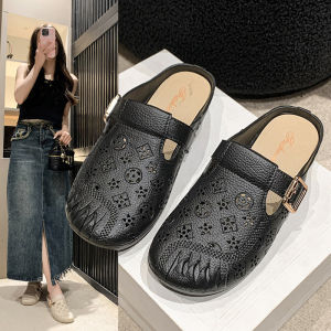 QLshop มาใหม่ รองเท้าเเตะเเฟชั่น ทรงดีทรงสวย ลวดลายดูมีมิติ มีหลายเฉดสีให้เลือกปังๆ สีสายคาดเเต่ง ดูน่าใส่มากขึ้น หากสนใจก็รีบซื้อเลยก่อนสินค้าหมด