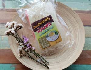 ขนมจีนอบแห้งน้องพร เหนียวนุ่ม เส้นเล็กมาก อร่อยและถูก แพค 6 ห่อ