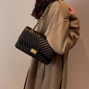 Cross-border rhombus chain crossbody bag for women 2025 New retro single-shoulder bag with a high-end feel bags