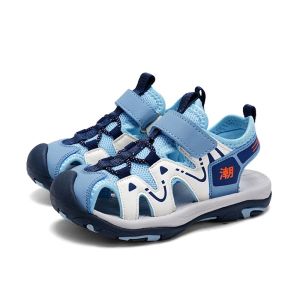 Summer sports sandals for children aged 5-16. Breathable anti-slip outdoor beach sandals with closed toe protection.