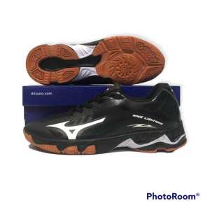 Sepatu Mizuno Wave Lighting Low Murah /Sepatu Voli Wave Lighting Z2 Blue Green /Sepatu Mizuno Volly Ball /Sepatu Volly Mizuno /Sepatu Volly Wave Momentum /Sepatu Sneakers Pria Wanita /Sepatu Olahraga Pria /Sepatu Voli Pria /Sepatu Wlz 2021