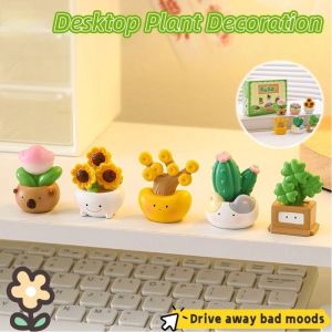 Mini Simulated Cactus Potted Ornament Micro Plants Resin Figurines Office Desk Home Decor Accessorie