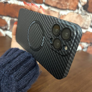 CrashStar ฟิล์มเลนส์พร้อมตาข่ายดักฝุ่นคาร์บอนไฟเบอร์บางพิเศษเคสโทรศัพท์กันกระแทกสำหรับ iPhone 15 14 Pro Max Plus 13 Pro Max 12 Pro Max Max เคสใส่โทรศัพท์ชาร์จไร้สายสไตล์ธุรกิจฝาครอบโทรศัพท์ผู้ขายชั้นนำ