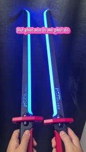 Đồ Chơi Kiếm Katana Phát Sáng Đèn LED RGB Hiệu Ứng Rút Kiếm Phóng Tia Lưa & Phun Sương Khói