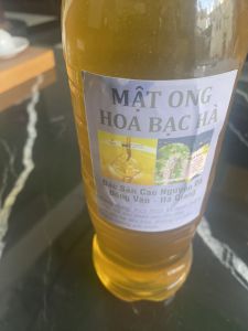 Mật ong nguyên chất hoa bạc hà - mật ong bạc hà gửi trực tiếp từ trang trại ong Hà Giang - cam kết mật ong nguyên chất không gấy nóng - mật ông honey Hà Giang - mật ong rừng nguyên chất