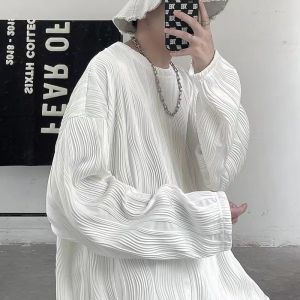 เสื้อแขนยาวผู้ชาย สีขาว คอกลม ins High-End Feeling Ruffian เหมาะสำหรับสวมใส่ในโอกาสพิเศษ หรือในชีวิตประจำวัน