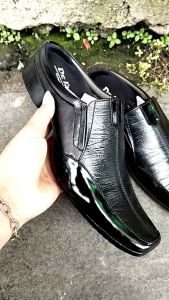 sepatu bustong kulit l sepatu kulit l daltu l sendal slop l sepatu bustong pantopel l sepatu bustong terbaru DALTU I TUTONG