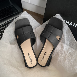 LEAShop พร้อมส่ง รองเท้าแตะแฟชั่นผู้หญิง เสริมส้นนิดๆ ทรงสวย ใส่สบาย เลือกๆได้ 4 สี สวยทุกสี ไม่มีไม่ได้แล้ววว ราคาสุดคุ้มมากกดสั่งเลย