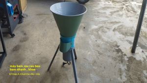 Máy xay rau bèo chuối lát 550w