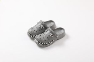 2026 New Cute Crocodile MenS And WomenS Summer Sandals Non-Slip Breathable Clogs For Home And Outdoor Use Parent-Child Shoes