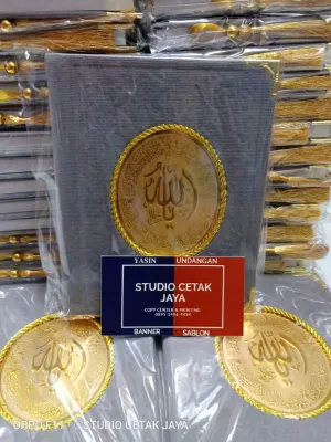 Buku Yasin dan Tahlil Hard Cover Beludru 132 Halaman Free Tasbih