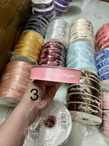 Ruy băng lụa in chữ cuồn bản rộng 25cm dài 50met  hàng đẹp chất lụa bóng . Dùng thắc nơ  bó hoa tươi  hoa sáp  hoa giấy  hoa vải ...