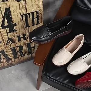 New Autumn Style WomenS Loafers With Cowhide Sole Versatile Soft-Soled Slip-On Casual Shoes For Mothers
