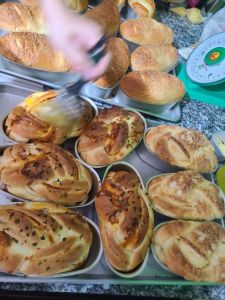 1 Ổ Bánh mì hoa cúc các loại