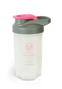 Logo Shaker used to shake the herb paste