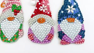 Boupower new！4 pcs/set 5D Three-dimensional Diy Diamond Painting Keychain Goblin Shaped Pendant Colored Bag Decor Accessories Birthday Gift
