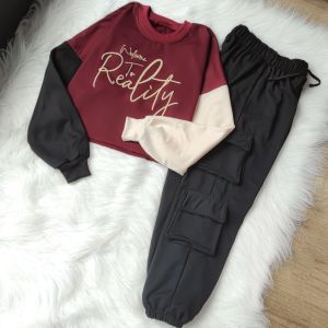 One Set Reality Sweater Crop & Jogger Gamblok Cargo Wanita Terbaru Setelan Olah Raga Keren Sporty Set