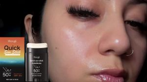 Hoygi  Stik Pelindung Centella Asiatica   Menyegarkan di Luar Ruangan Tidak Berminyak Pelindung Isolasi Melembapkan Kulit Tubuh