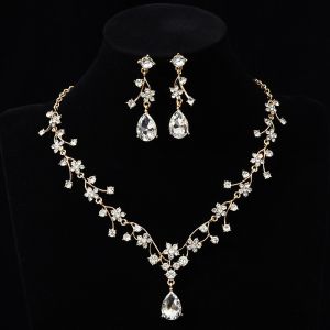 COVIEEZB Rhinestone Water Drop Bridal Jewelry Sets Shiny Golden Choker Necklace Earring Set Flower Necklace Aesthetic Exquisite Jewelry Sets Valentine Day Gifts
