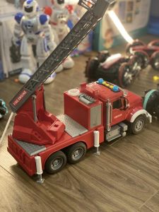 Xe cứu hỏa cao cấp cho các chú lính cứu hỏa nhí